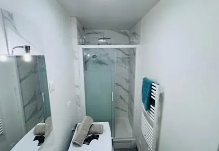 Le Donnette - Appt Lumineux - Acces Metro Rouen * Le Petit-Quevilly